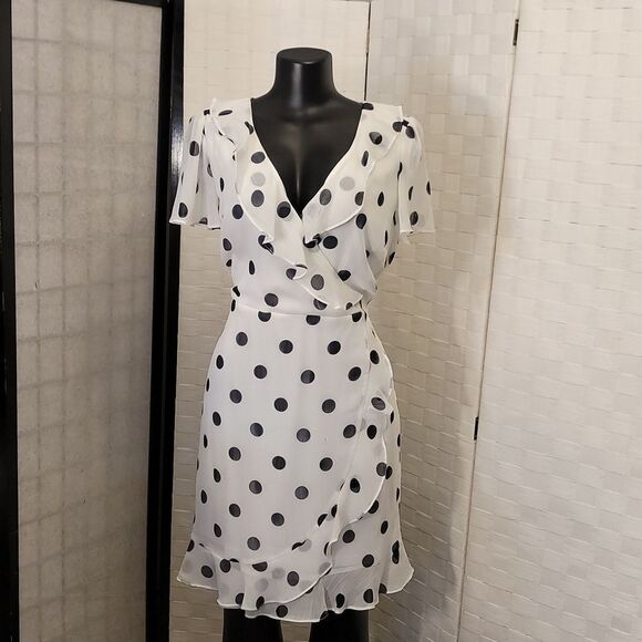 BRAND NEW KARL LAGERFELD PARIS WOMEN'S FAUX WRAP RUFFLE CHIFFON DRESS - Picture 3 of 16